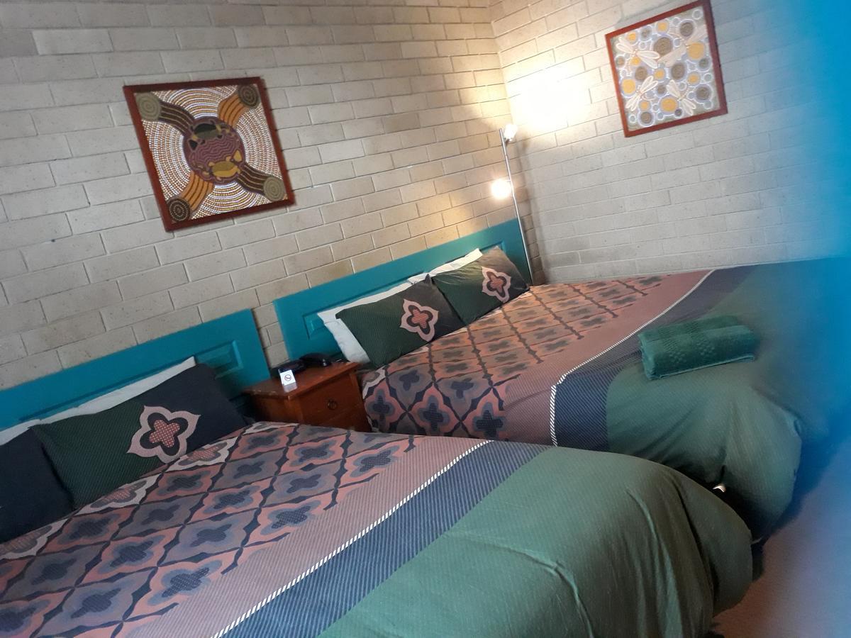 Moe Motor Inn - Contactless 24 Hour Checkinn Available المظهر الخارجي الصورة